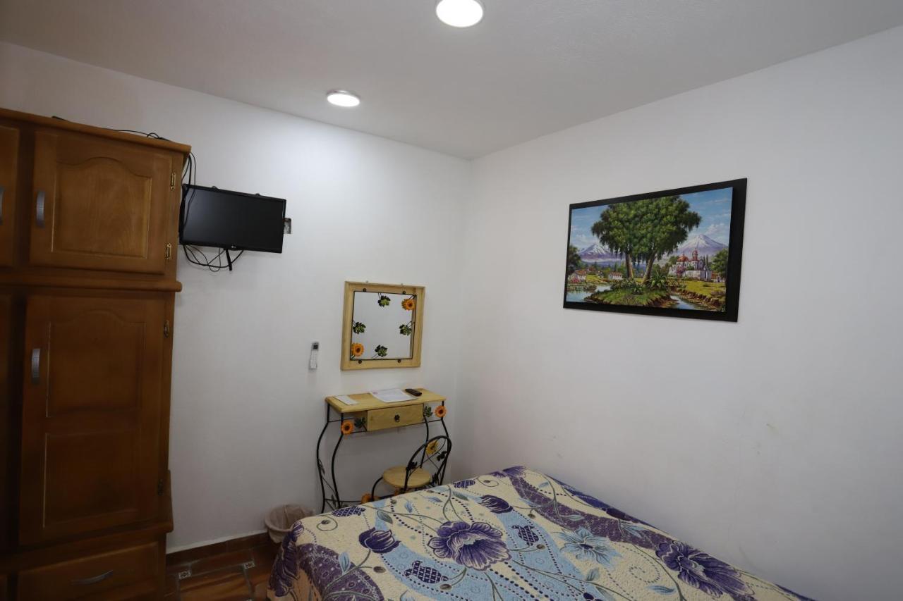 Hotel Boutique Casa Elefante Guadalajara Bagian luar foto