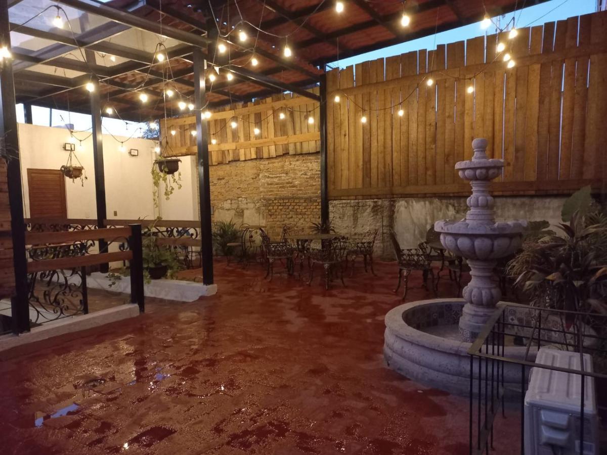 Hotel Boutique Casa Elefante Guadalajara Bagian luar foto